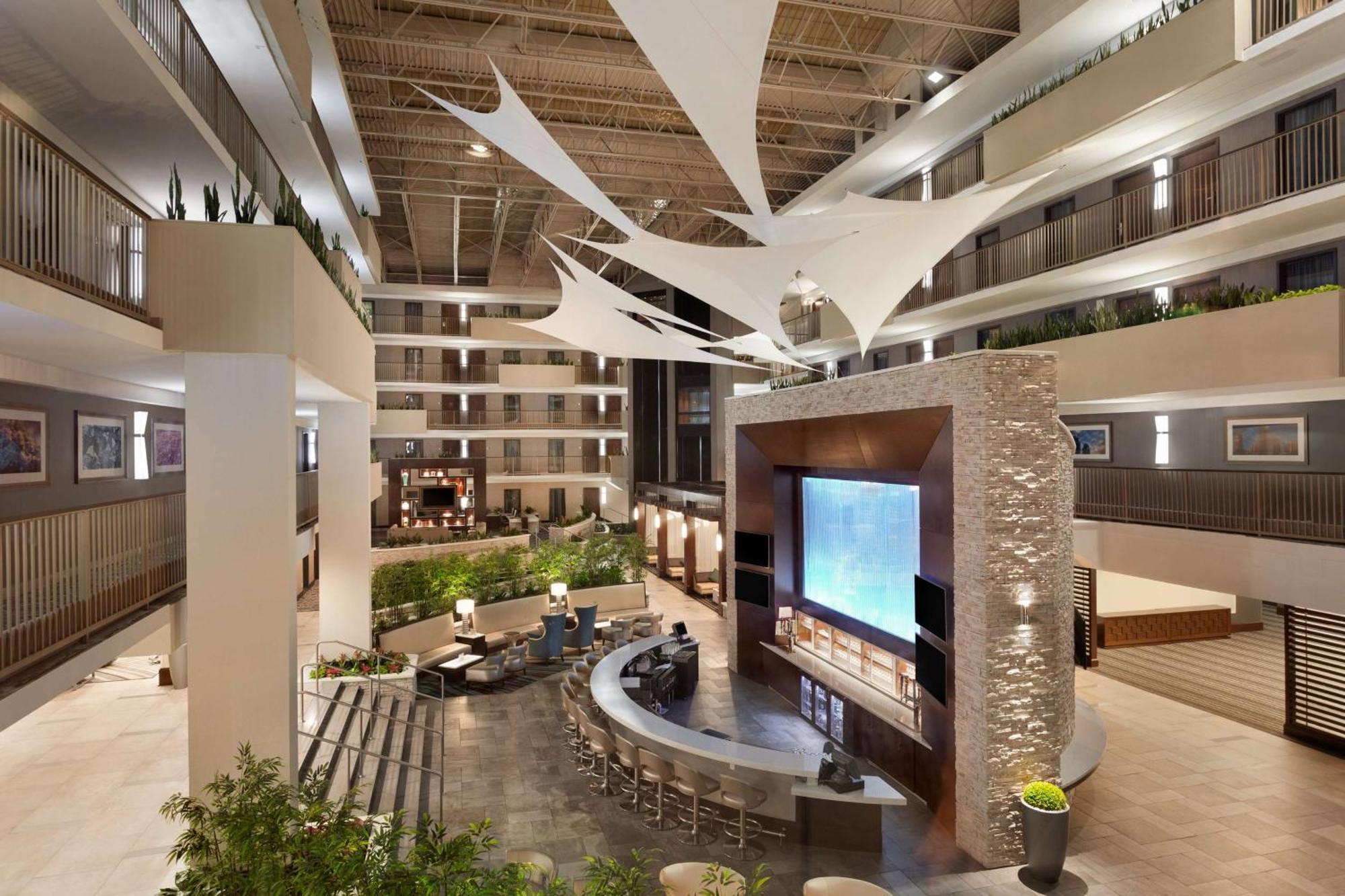 Embassy Suites By Hilton Atlanta Airport College Park Exterior foto